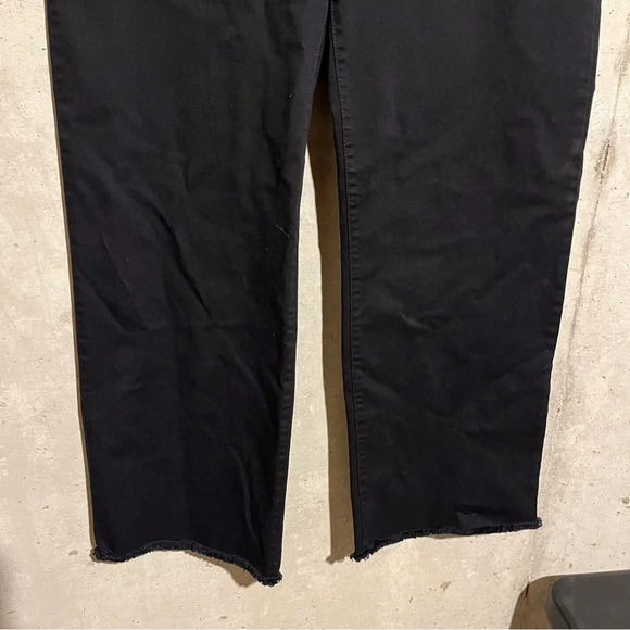 NWT Loft black pull on jeans straight Wide leg Size 10 Raw Hem - Picture 3 of 10